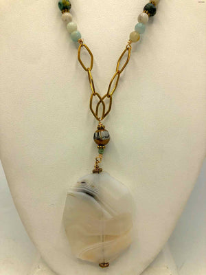 White Goldtone Agate Pre Loved Necklace