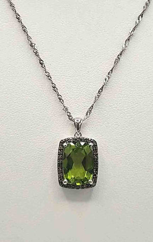 Green Diamond Peridot Rectangle Faceted ss Necklace